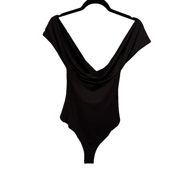 Cider Tops - Cider Women’s Off The Shoulder Black Bodysuit Cross Back Sz XL NWT